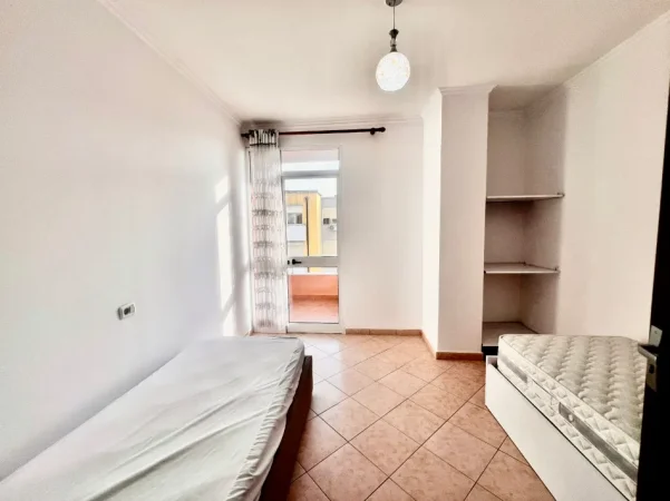 Tirane, shitet apartament 2+1+Ballkon Kati 7, 99 m² 135.000 € (Astir)