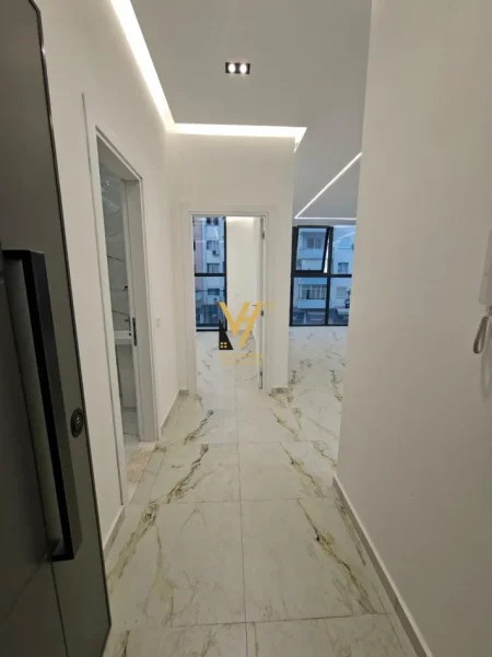 Tirane, jepet me qera ambjent biznesi Kati 2, 60 m² 620 € (BULEVARDI MIGJENI)