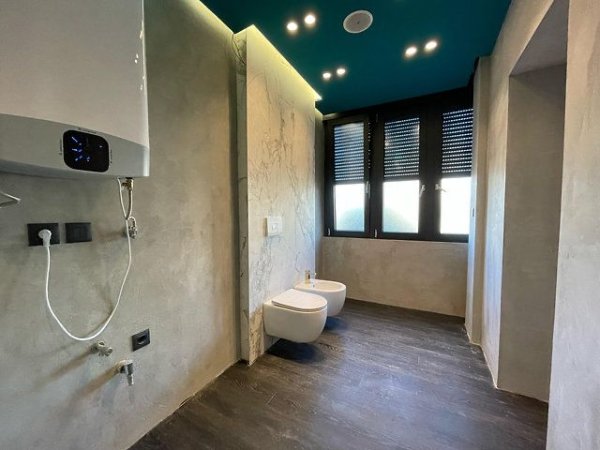 Tirane, ofert apartament 2+1+BLK Kati 2, 125 m² 285.000 Euro (Komuna e Parisit)