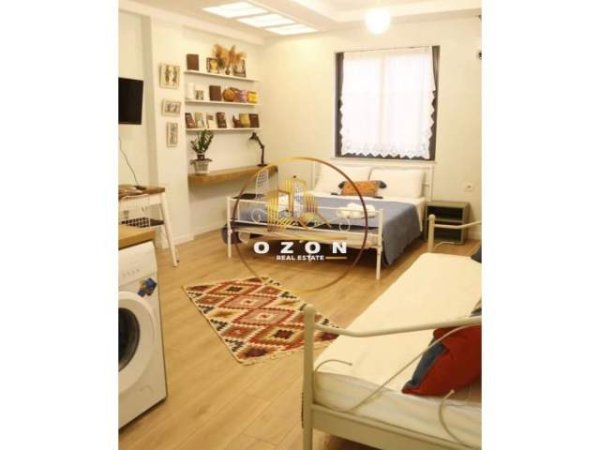 Tirane, jepet me qera apartament 1+1 Kati 2, 35 m² 550 Euro (RRUGA DIBRES)