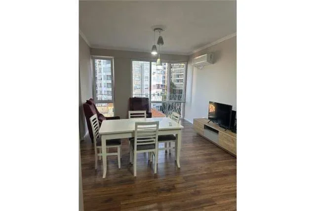 Tirane, jepet me qera apartament 2+1 Kati 4, 107 m² 650 Euro (Gjimnazi Partizani)