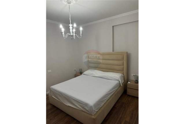 Tirane, jepet me qera apartament 2+1+A+BLK Kati 4, 107 m² 700 Euro (Rruga e Dibres)