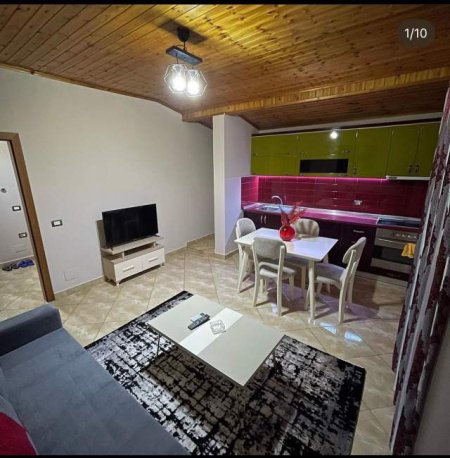 Tirane, jepet me qera apartament 1+1 Kati 4, 70 m² 400 Euro (Fiore Di Bosko)