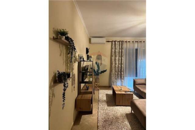 Tirane, jepet me qera apartament 2+1+BLK Kati 4, 110 m² 600 Euro (Liqeni i Thate)