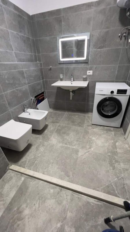 Tirane, jepet me qera apartament 2+1+A+BLK Kati 4, 100 m² 500 Euro (Bulevardi Migjeni)