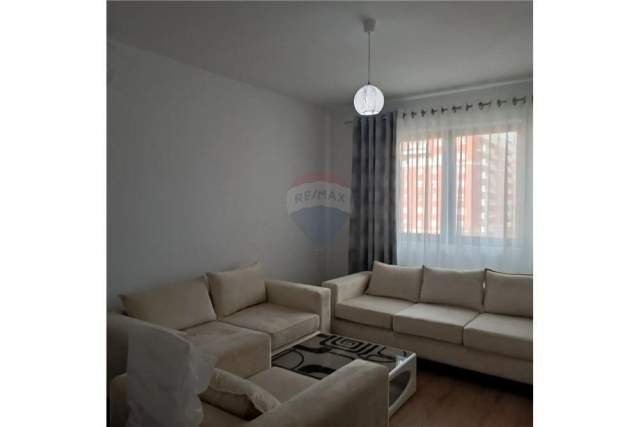 Tirane, jepet me qera apartament 2+1+A+BLK Kati 2, 71 m² 450 Euro (Pallati i EGLO)