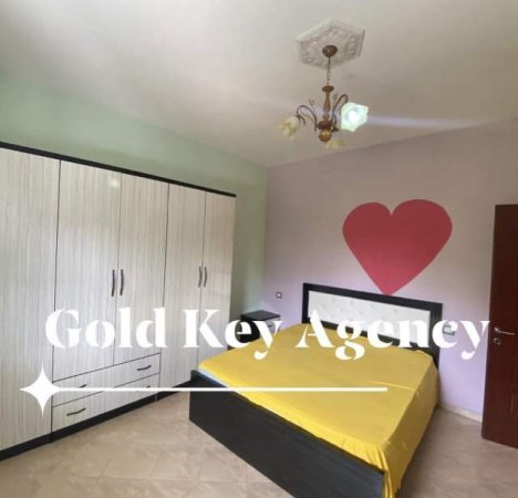 Durres, shes shtepi 3+1+BLK Kati 1, 550 m² 85.000 Euro (SPITALL)