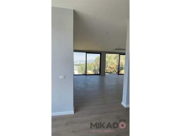 Jepet me qira Vile tek Liqeni i Thate 500 m² 3.000 Euro
