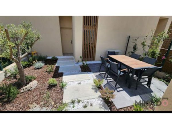 Shitet Apartament ne Green Coast 90 m² 390.000 Euro