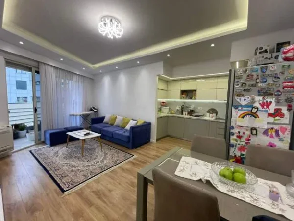 Tirane, jepet me qera apartament 2+1 108 m² 125.000 Euro (Yzberisht, KMY)