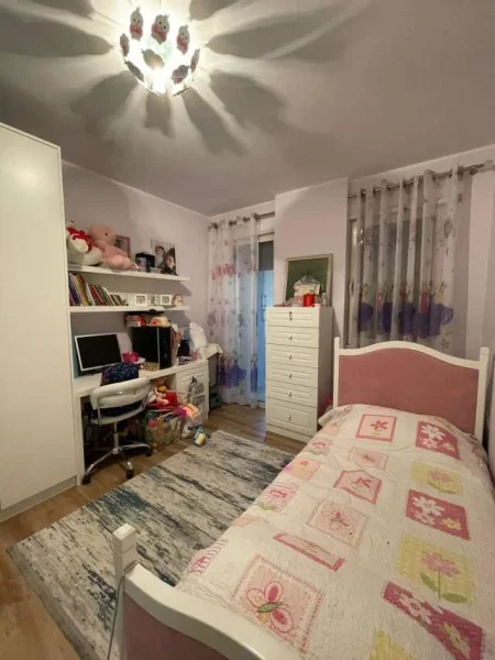 Tirane, jepet me qera apartament 2+1 108 m² 125.000 Euro (Yzberisht, KMY)