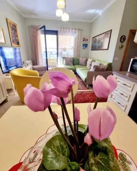 Tirane, shes apartament 2+1 85 m² 185.000 Euro (PAZARI I RI)