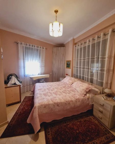 Tirane, shes apartament 2+1 85 m² 185.000 Euro (PAZARI I RI)