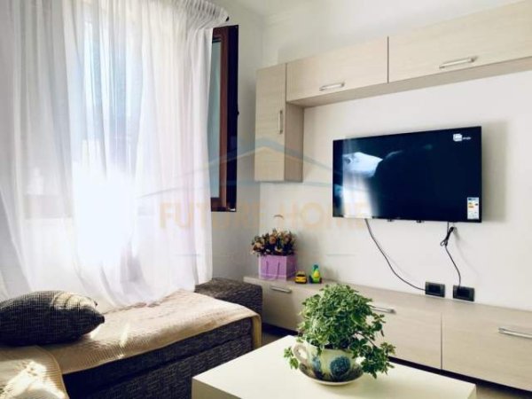 Tirane, jepet me qera Vile 1+1 Kati 1, 60 m² 480 Euro (Islam Alla)