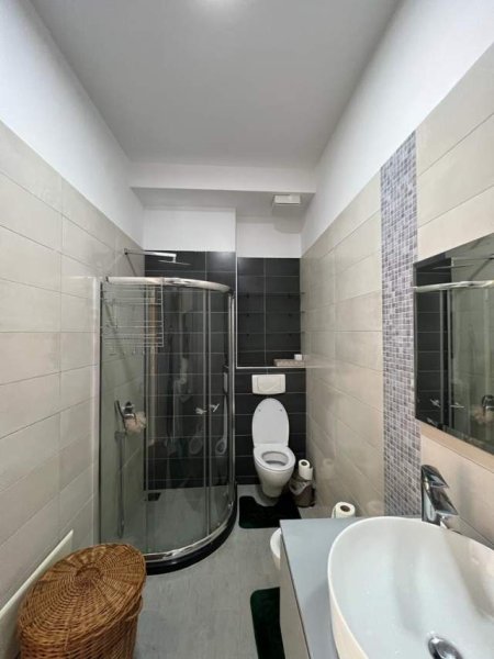 Tirane, shitet apartament 2+1 Kati 4, 118 m² 110.000 Euro (Qesarake)