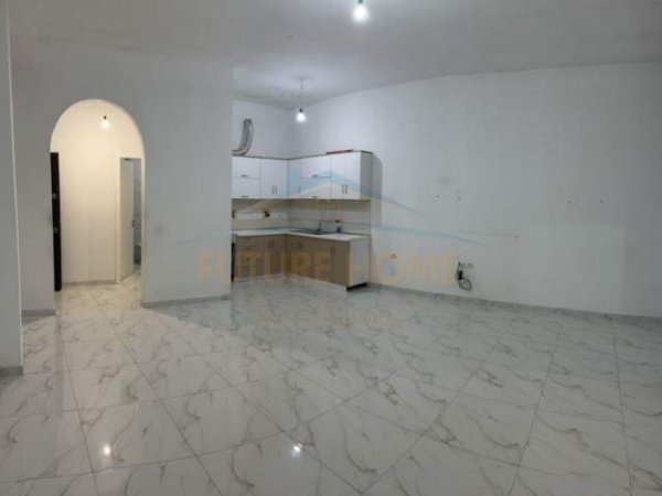 Tirane, shitet apartament 1+1 Kati 1, 77 m² 84.000 Euro (Yzberisht)