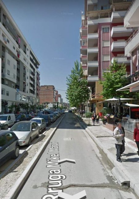 Tirane, shitet dyqan Kati 0, 32 m² 58.000 Euro (mikel maruli)