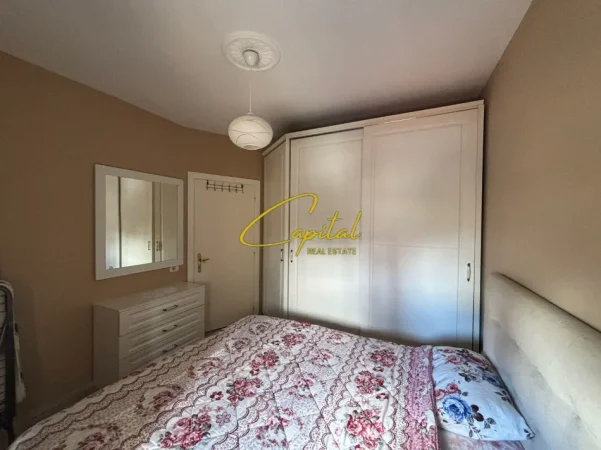 Tirane, jepet me qera apartament 1+1 Kati 7, 55 m² 600 € (MYSLYM SHYRI)