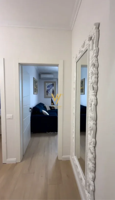 Tirane, jepet me qera apartament 1+1+Ballkon Kati 7, 75 m² 520 € (ASTIR)