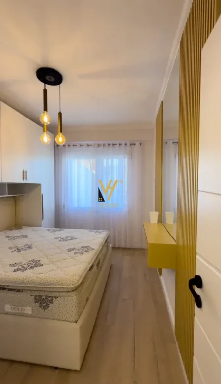 Tirane, jepet me qera apartament 1+1+Ballkon Kati 7, 75 m² 520 € (ASTIR)