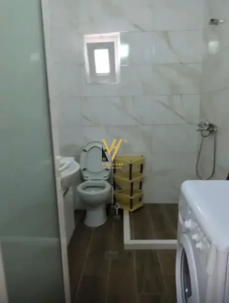 Tirane, shitet apartament 1+1+Ballkon Kati 2, 65 m² 129.000 € (LAPRAKE)