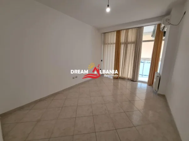 Tirane, shitet apartament 2+1+Ballkon Kati 5, 110 m² 360.000 € (Kika 2)