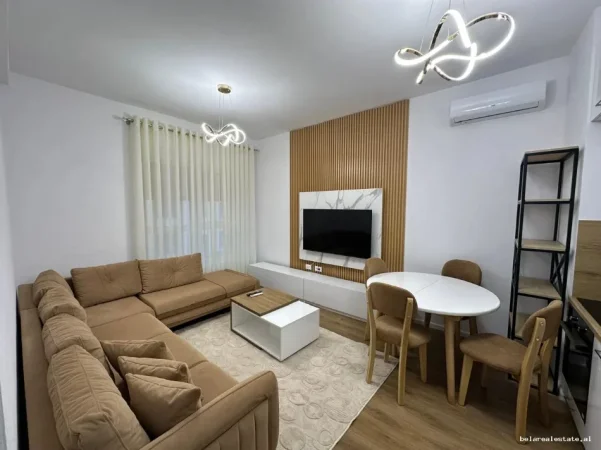 Tirane, jepet me qera apartament 1+1+Ballkon Kati 3, 60 m² 450 € (ali demi)