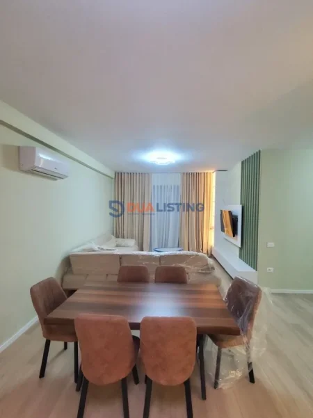 Tirane, jepet me qera apartament 2+1+Aneks+Ballkon Kati 1, 115 m² 1.200 € (liqeni i thate , kopshti botanik)