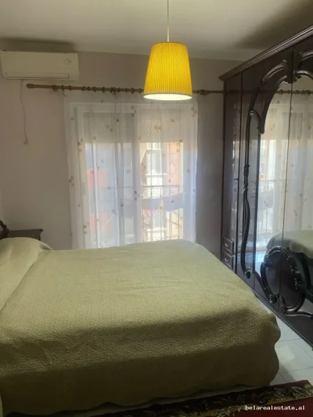 Tirane, jepet me qera apartament 1+1+Ballkon , 60 m² 480 € (myslym shyr)
