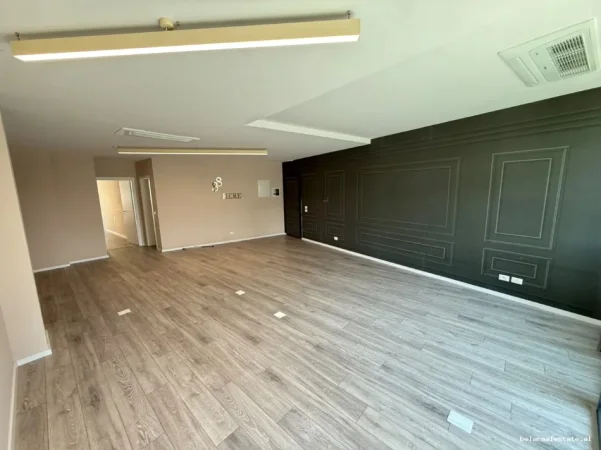 Tirane, jepet me qera zyre Kati 1, 87 m² 1.500 € (lake view residenc)
