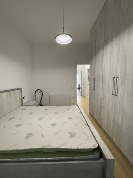 Shqiperi, jepet me qera 1+1+Ballkon Kati 3, 65 m² 650 € 