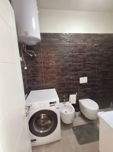 Me Qera: 1+1📍Kompleksi Univers City - Kt.7 - 400€/Muaj - Sp.65m² || E Pabanuar me Pare✨