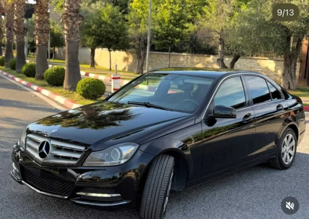 Tirane, shes makine Mercedes-Benz C200 CDI – Viti 2012 – Automat Nafte, e zeze automatik Kondicioner 280.000 km 5.500 €