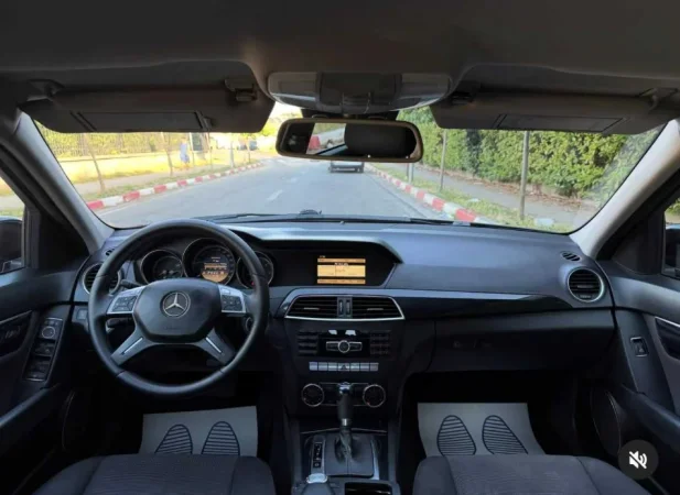 Tirane, shes makine Mercedes-Benz C200 CDI – Viti 2012 – Automat Nafte, e zeze automatik Kondicioner 280.000 km 5.500 €