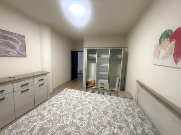 Tirane, jepet me qera apartament 1+1 , 90 m² 600 € 