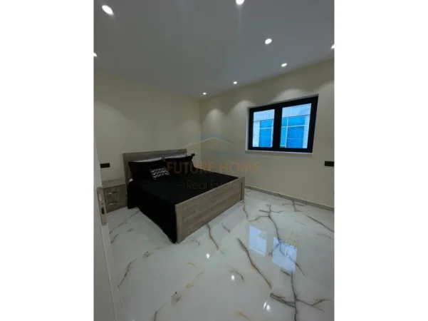 Tirane, jepet me qera apartament 2+1+Ballkon Kati 0, 108 m² 800 € (Rruga e Elbasanit)