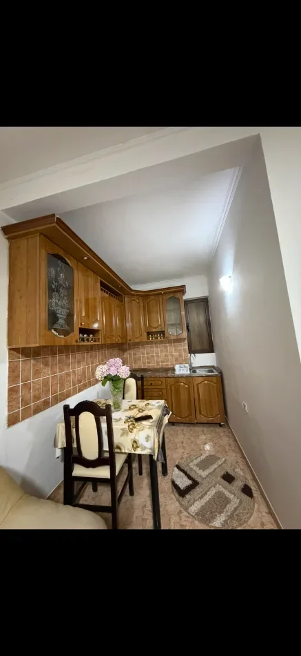 Tirane, jepet me qera garsonier Studio Kati 1, 40 m² 340 € 