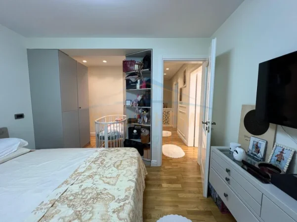 Tirane, shitet apartament Dublex Kati 1, 138 m² 310.000 € (Kodra e Diellit)