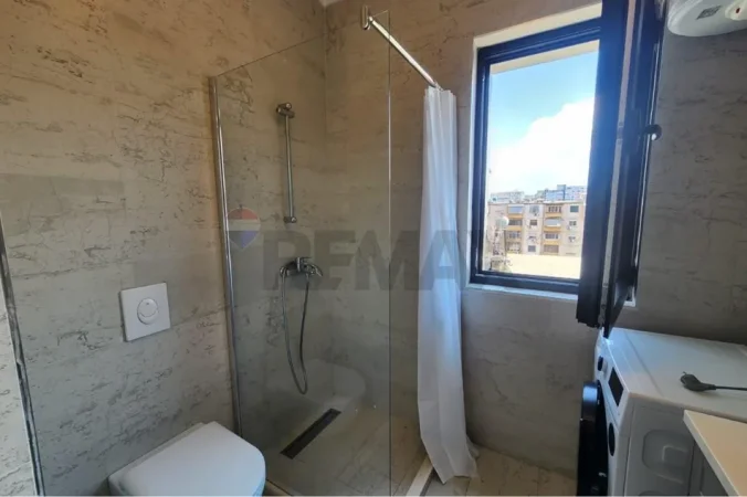 Tirane, jepet me qera apartament 1+1+Ballkon Kati 3, 62 m² 600 € (Frosina Plaku)