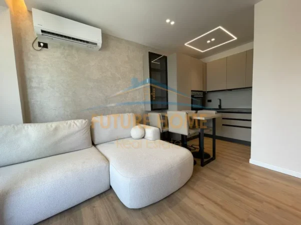 Tirane, shes apartament 2+1+Ballkon Kati 10, 67 m² 189.000 € (Rruga Dritan Hoxha)