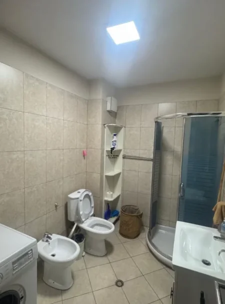 Tirane, jepet me qera apartament 2+1 Kati 3, 110 m² 650 € (DON BOSKO)