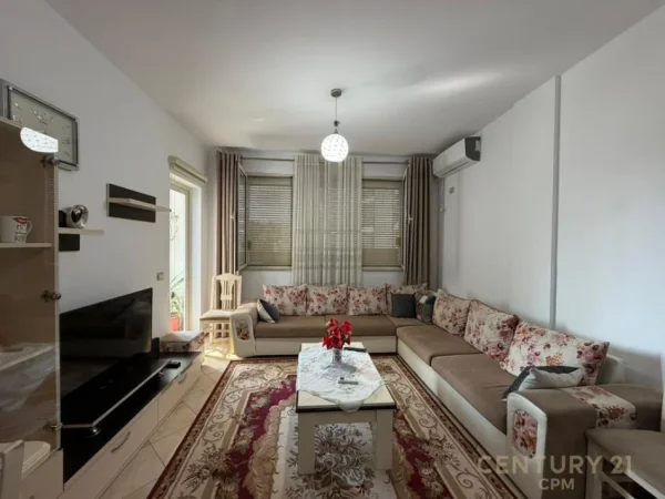 Tirane, shitet apartament 1+1 Kati 3, 65 m² 105.000 € (Fresk smart143416)