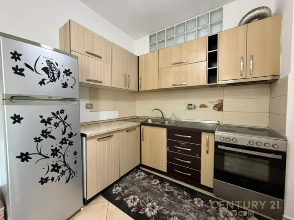 Tirane, shitet apartament 1+1 Kati 3, 65 m² 105.000 € (Fresk smart143416)