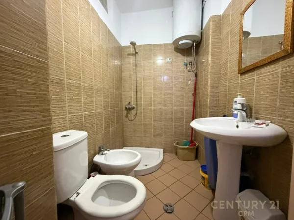 Tirane, shitet apartament 1+1 Kati 3, 65 m² 105.000 € (Fresk smart143416)