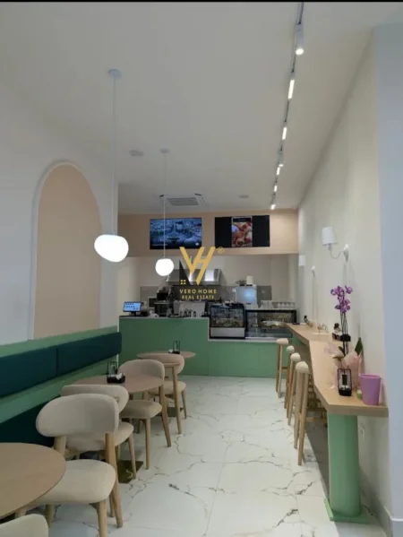 Tirane, shitet ambjent biznesi Kati 0, 100 m² 35.000 € (QENDER)