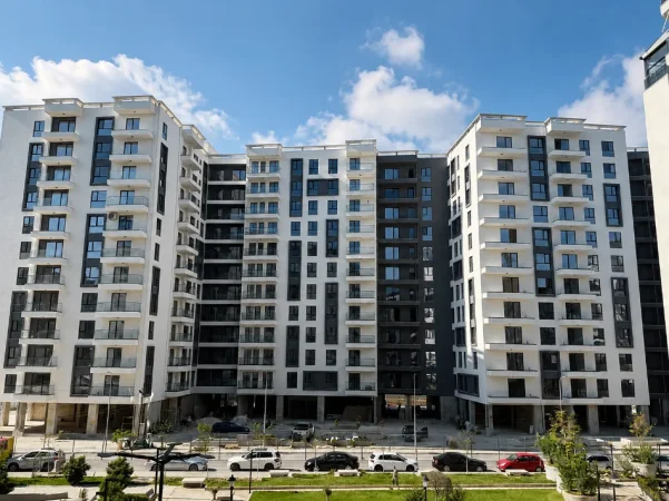 Tirane, shitet apartament 2+1 Kati 9, 91 m² 155.720 € (Ish fusha Aviacionit,Kompleksi Turdiu)