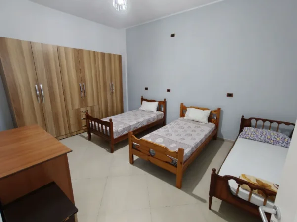 Tirane, jap me qera shtepi 1+1+Aneks , 67 m² 259 € (Rruga Abaz Ermenji)