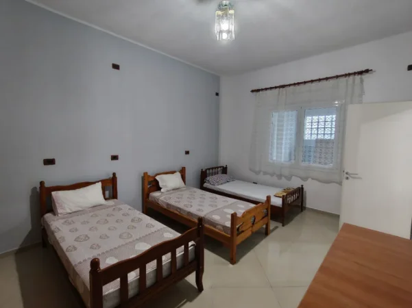 Tirane, jap me qera shtepi 1+1+Aneks , 67 m² 259 € (Rruga Abaz Ermenji)