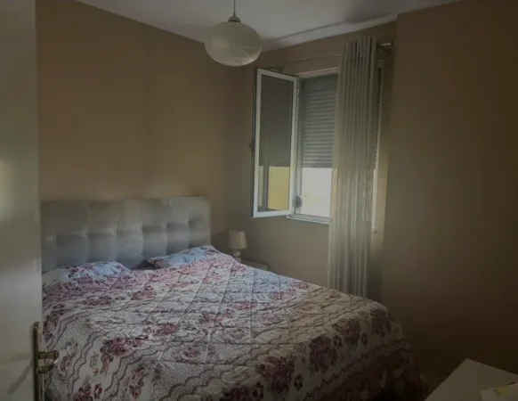 Tirane, jepet me qera 1+1+Aneks Kati 3, 60 m² 600 € 
