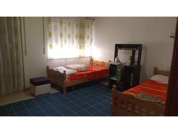Tirane, jepet me qera apartament 2+1 Kati 3, 120 m² 550 € (Fresk NEXT143527)